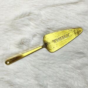 🔮 5/$25 Truly Beauty‎ Gold Cake Server